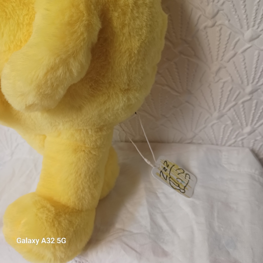 New LEMON8 Yellow Plush Toy with Blue Hat - Picture 13 of 13